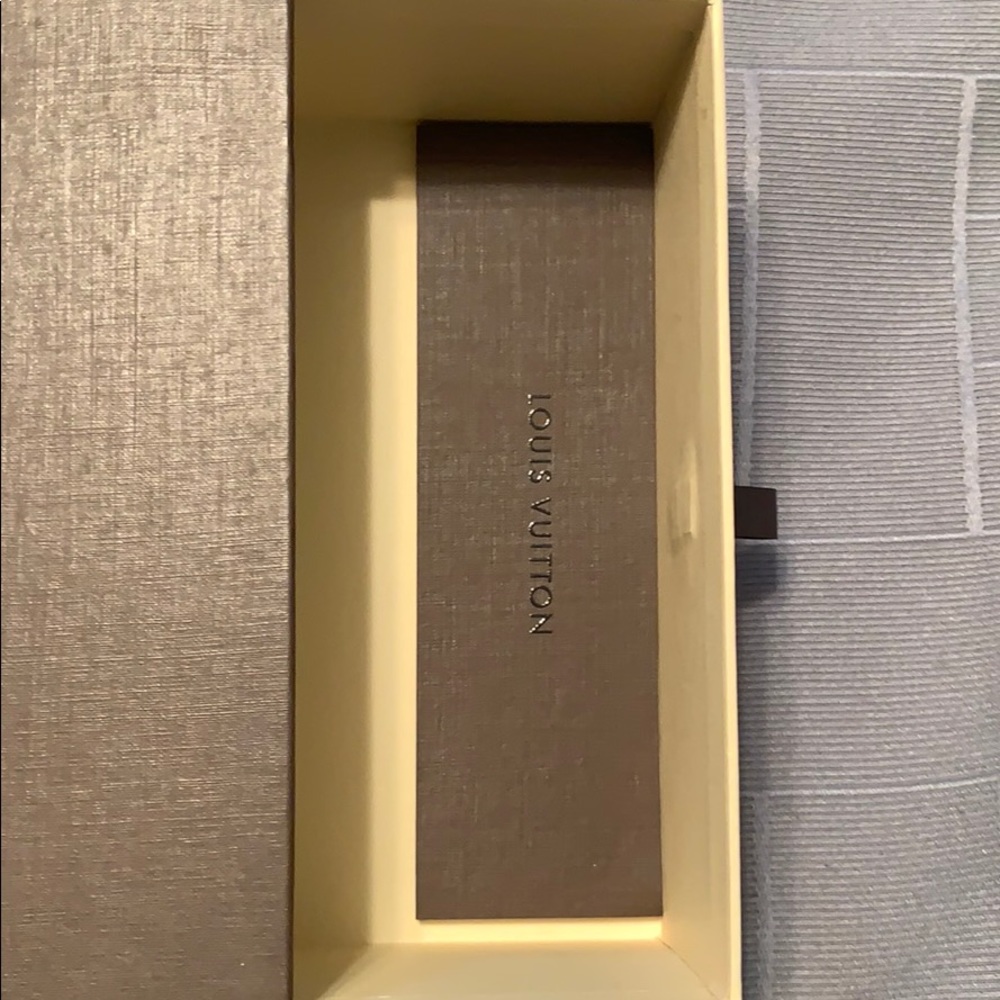 Louis Vuitton glasses. - Picture 3 of 3